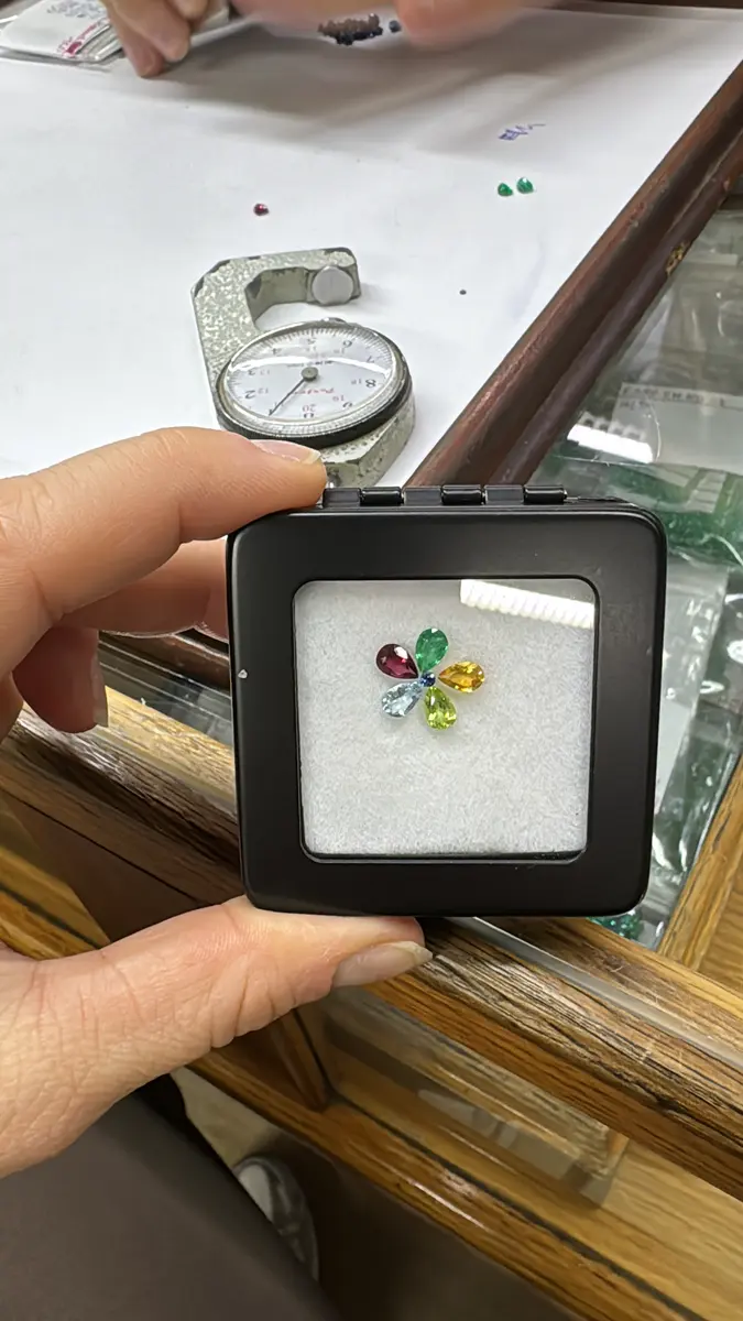 Inside the LM Gems atelier
