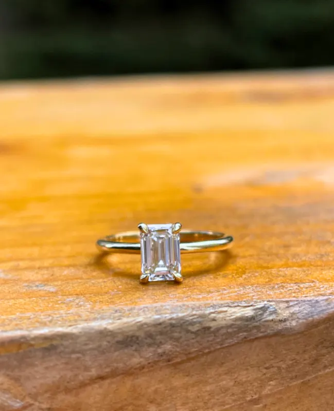 Engagement Ring No. 22, LM Gems